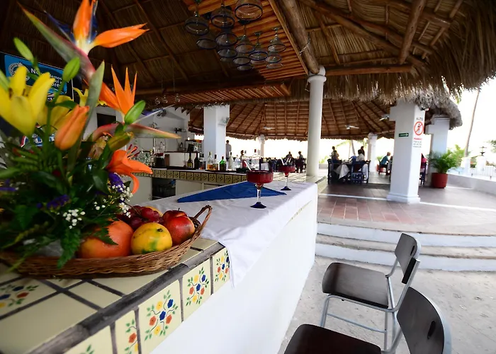 Dolphin Cove Inn